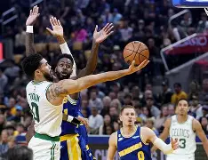 开云体育官方网-托特纳姆训练开放日；转会期临场应变引欢呼；NBA常规赛在即；阵容厚度经受考验的简单介绍