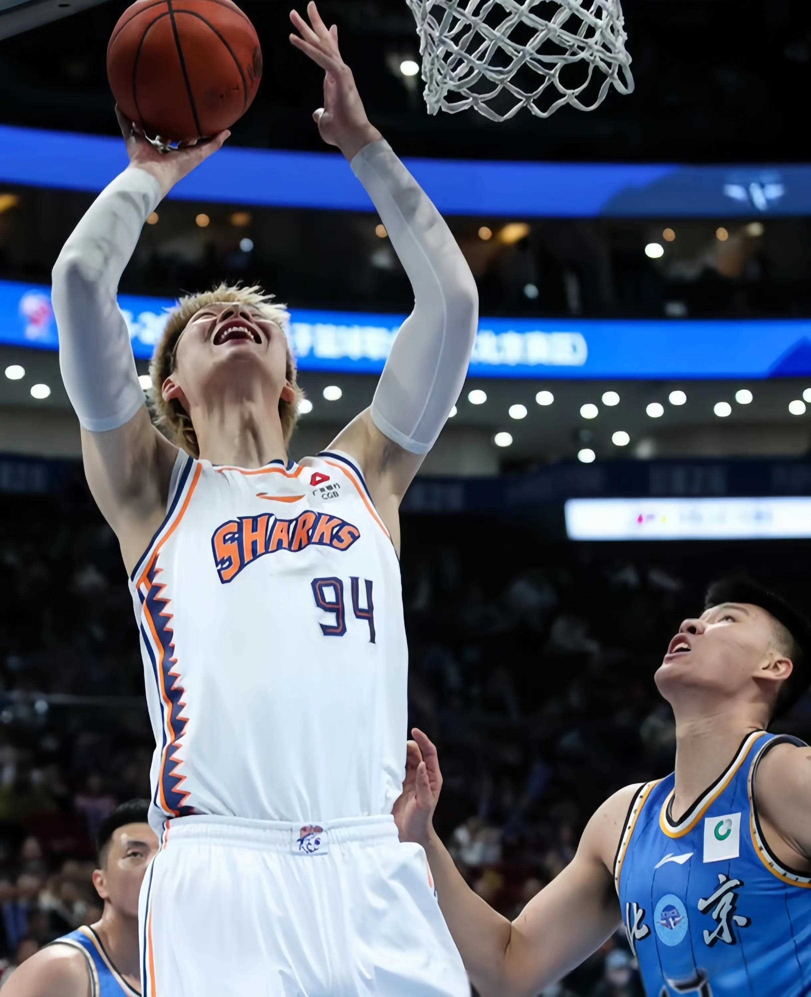 Kaiyun Sports-开云体育-赛后CBA季后赛焦点战;曼联远射贴柱;气氛紧张;训练强度明显提升(cba可以叫几次暂停)