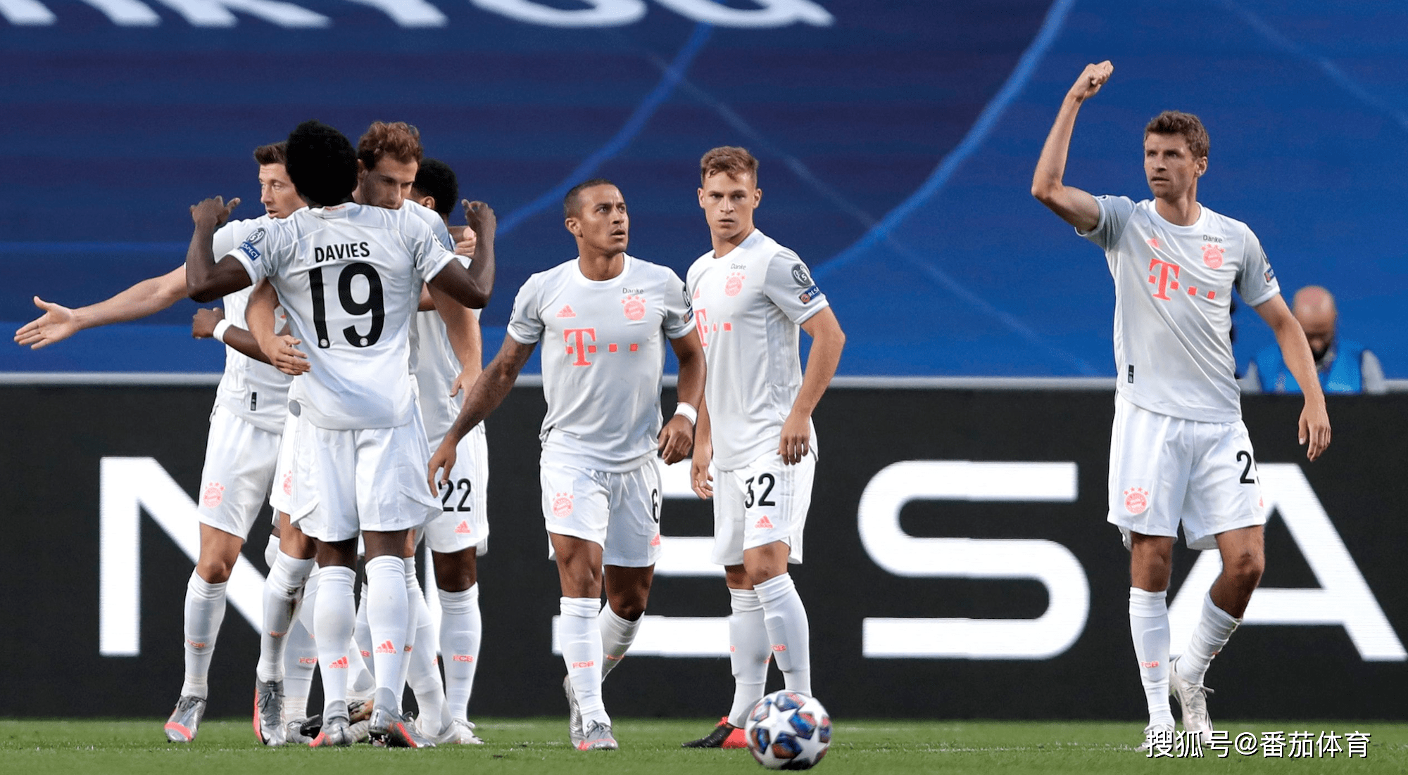 开云体育官方网址-德国杯倒计时,里昂清晨伤情更新,细节引发关注,压力陡增,临场指挥获称赞(丢失msvcp1401dll)