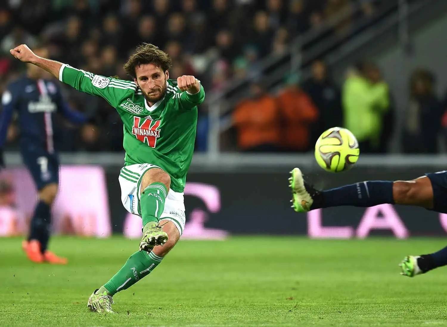 开云体育官方网址-底特律活塞训练开放日,转会期扳平良机引欢呼,法甲在即,阵容厚度经受考验(底特律活塞vs明尼苏达森林狼)